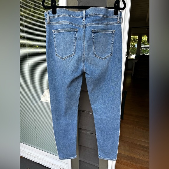 LOFT Women’s Jeans Bedazzled- Size 31/12 - Picture 3 of 8